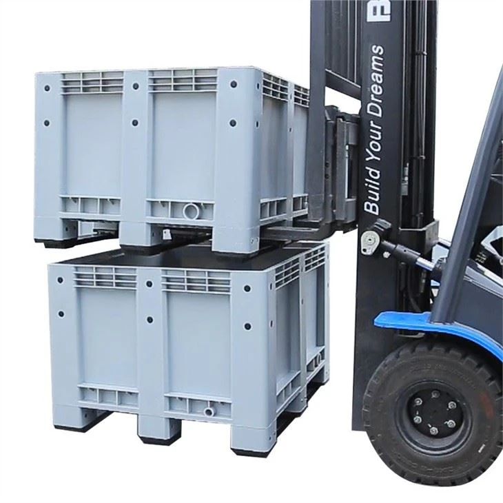Large Solid Plastic Pallet Box